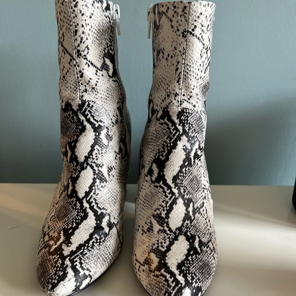 Aldo Snakeskin booties - Picture 2 of 5
